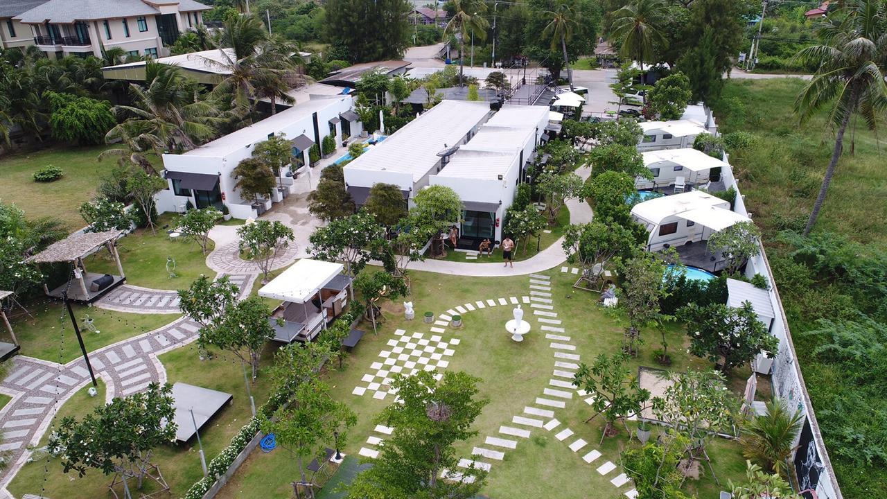 Loft Caravan Resort Haad Chao Samran Exterior foto