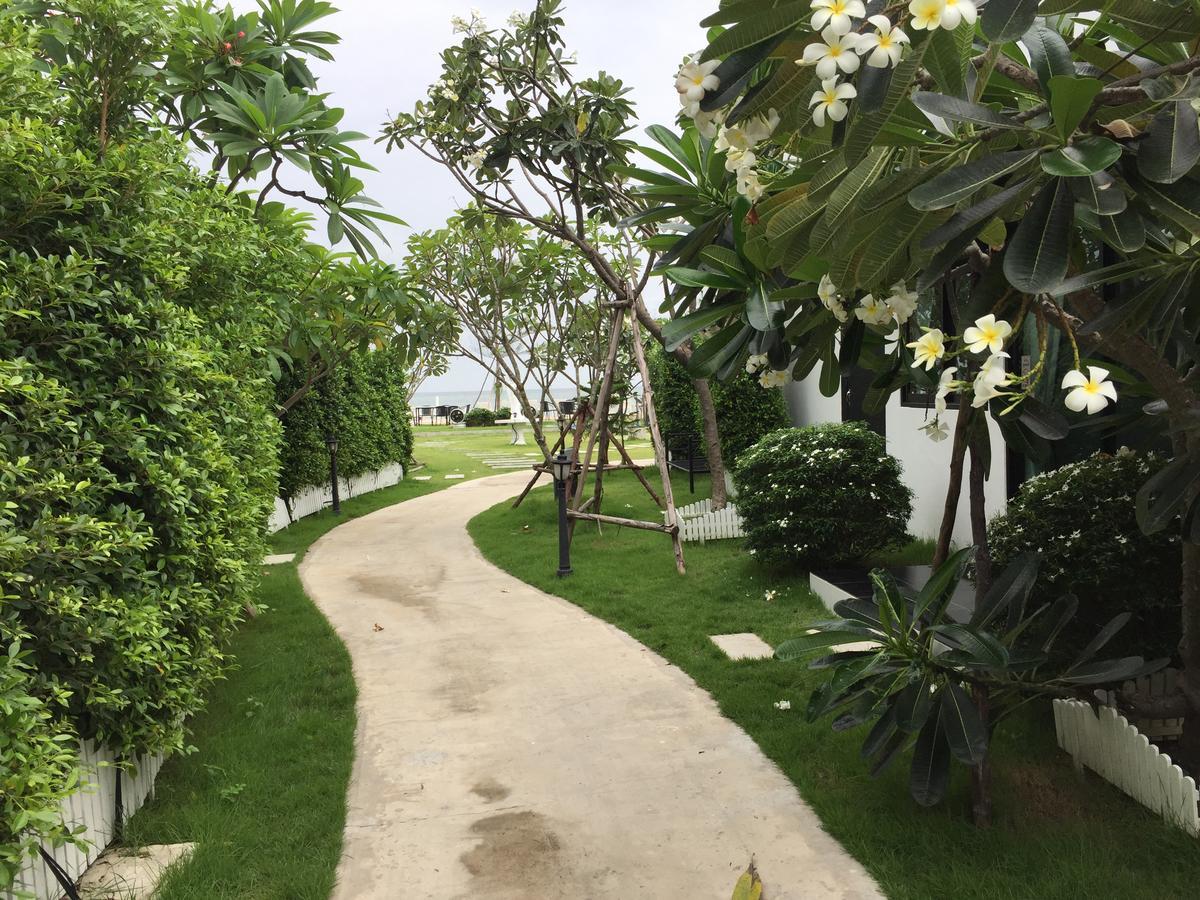 Loft Caravan Resort Haad Chao Samran Exterior foto